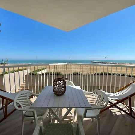 Stunning Seaview Terraced *